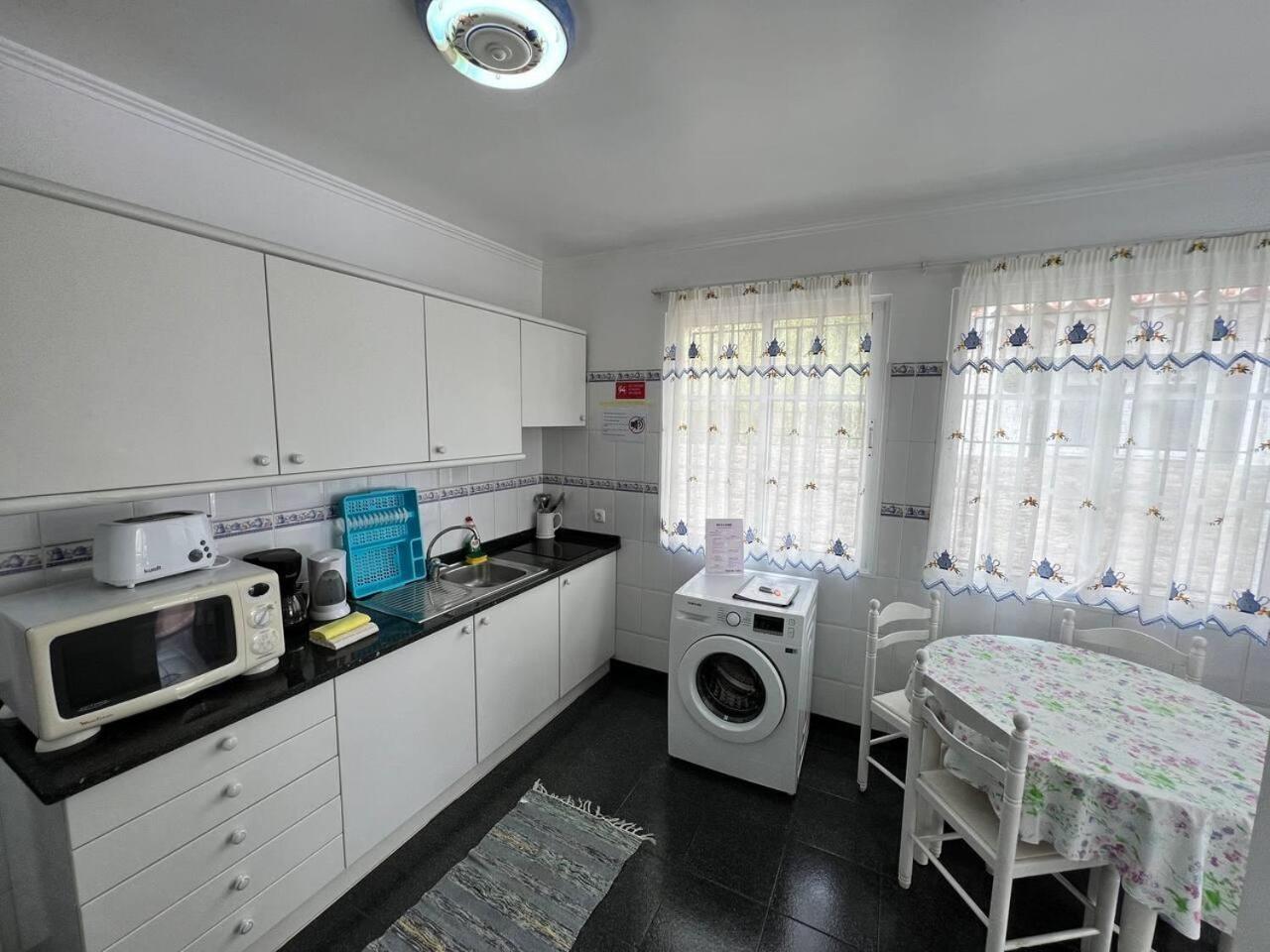 Comfortable 2-Bedroom Apartment For Relaxing Stays Funchal  Extérieur photo